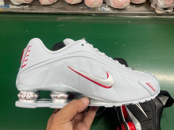 Shox R4-W-0061