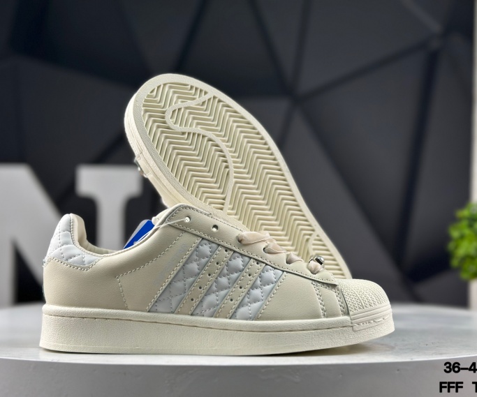 Adidas Originals Superstar-W-0747