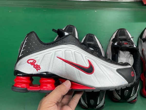 Shox R4-W-0059