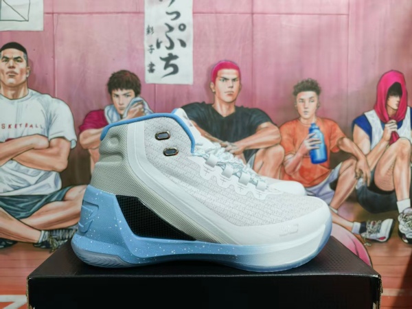 UA Curry 3-M-0001