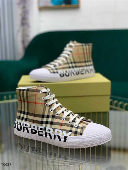Burberry Shoes-M-132