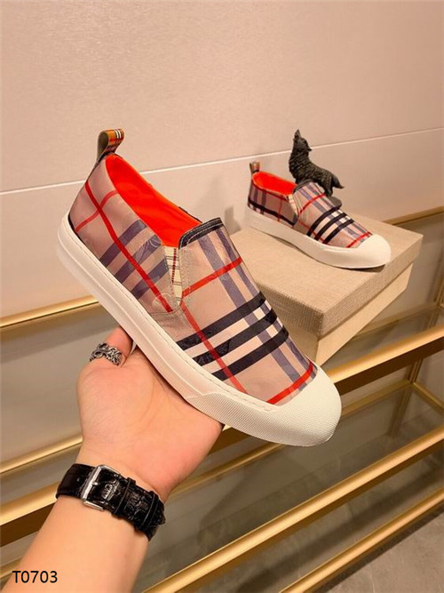 Burberry Shoes-M-145