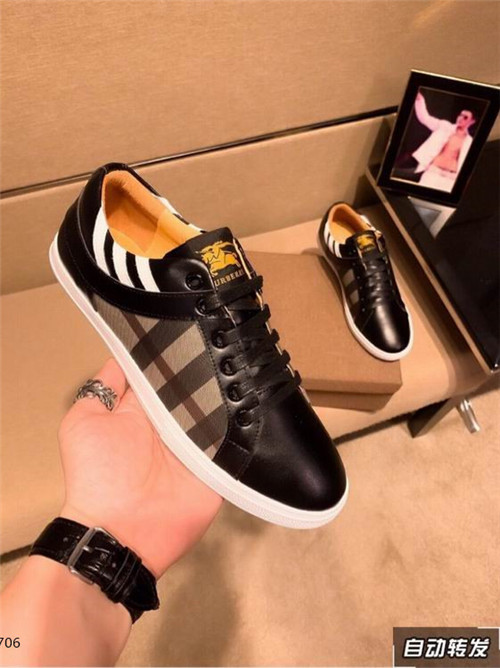 Burberry Shoes-M-152