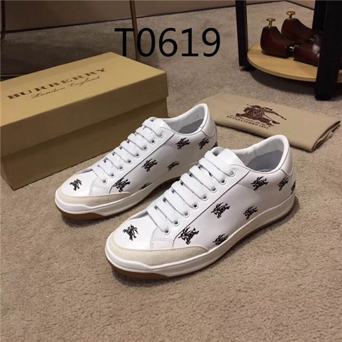 Burberry Shoes-M-016