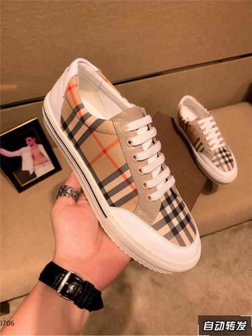 Burberry Shoes-M-163