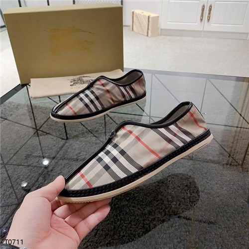 Burberry Shoes-M-172