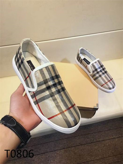 Burberry Shoes-M-020