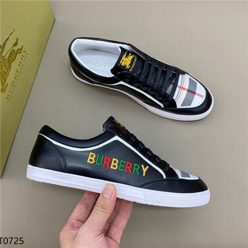 Burberry Shoes-M-212