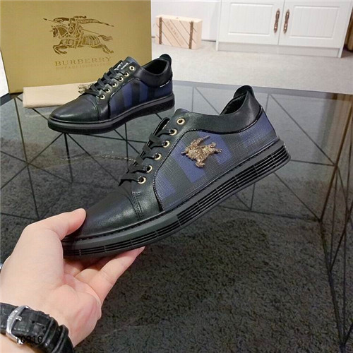 Burberry Shoes-M-246