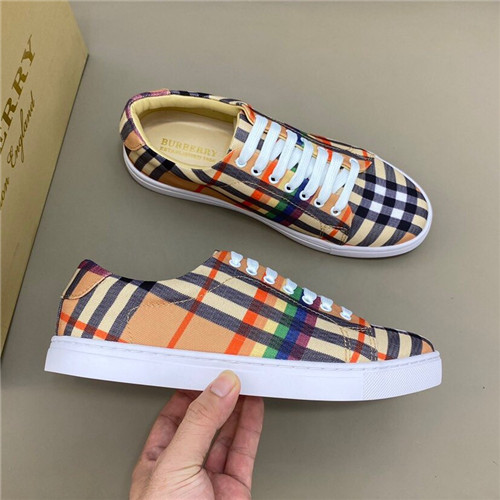 Burberry Shoes-M-257