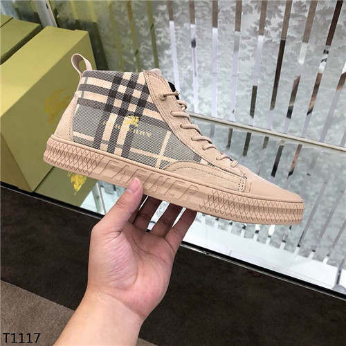 Burberry Shoes-M-034