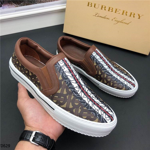 Burberry Shoes-M-058