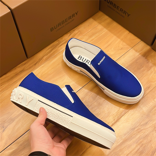 Burberry Shoes-M-714
