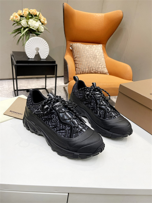 Burberry Shoes-W-0054