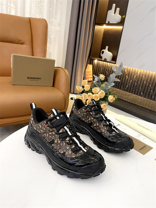 Burberry Shoes-W-0057