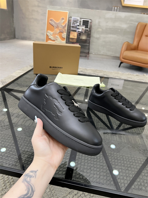 Burberry Shoes-W-0033