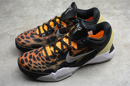 Kobe Bryant 7-M-0013