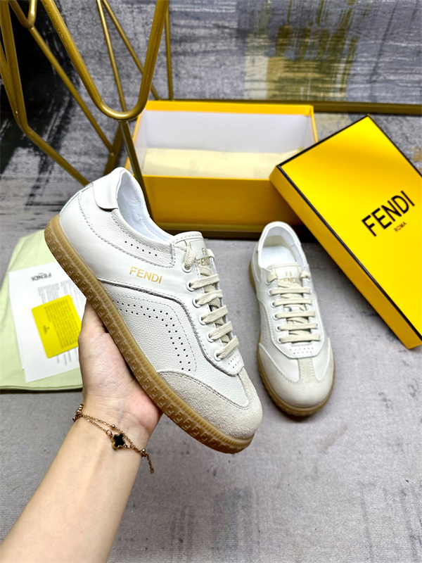 Fendi Shoes-W-0054