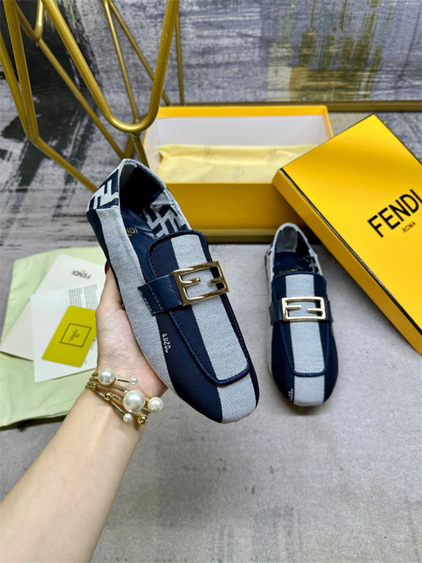 Fendi Shoes-W-0059