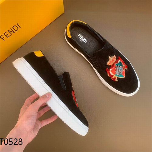 Fendi Shoes-M-251
