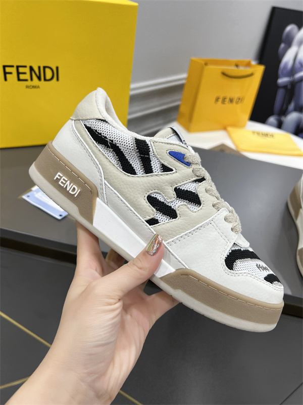 Fendi Shoes-M-0476