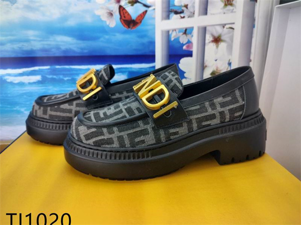 Fendi Shoes-M-0703