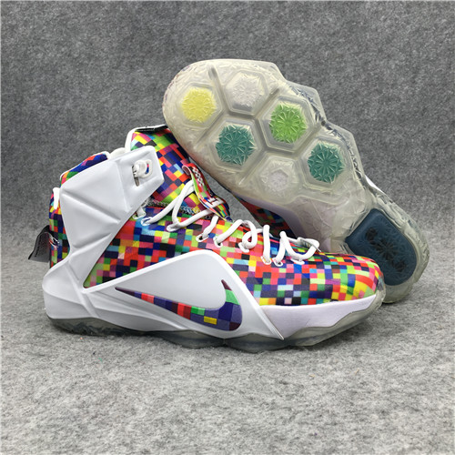 Lebron James 12-M-005