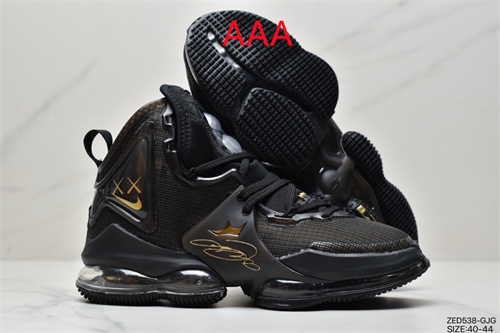 Lebron James 19-M-018