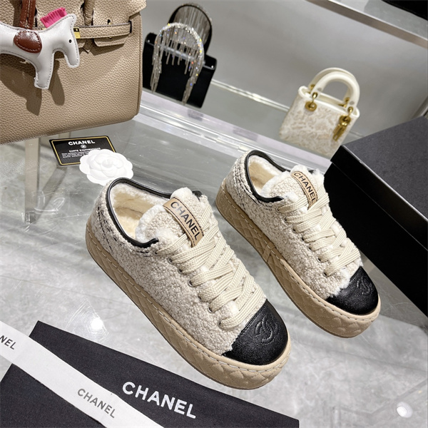 Chanel Shoes-W-309