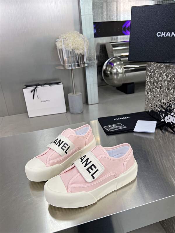 Chanel Shoes-W-329