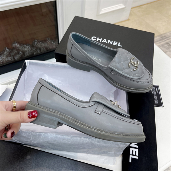 Chanel Shoes-W-263