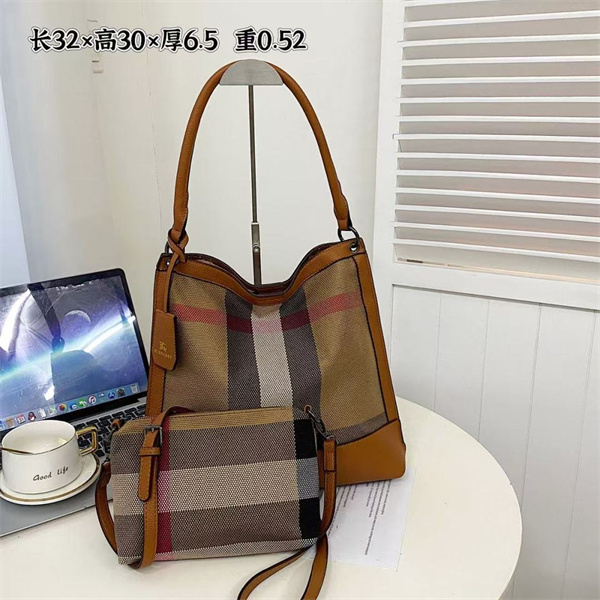 Buberry bag-0018