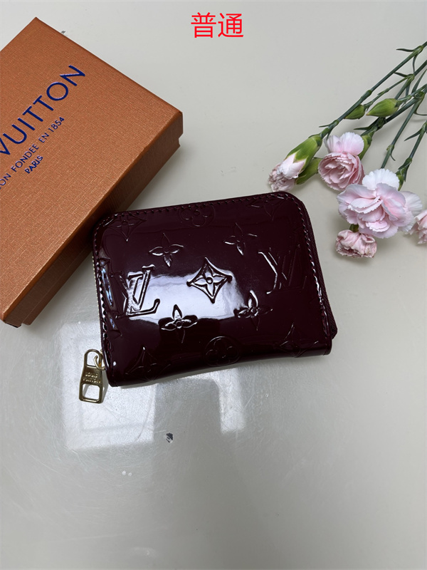 LV Wallet-0249