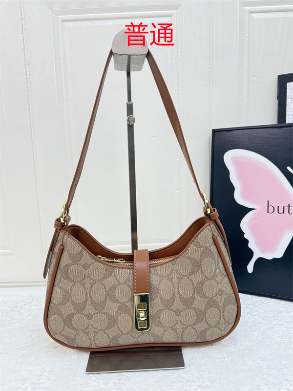 Coach small bag-0995