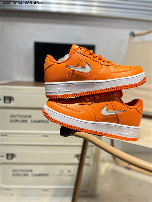 AF1 Low-W-2061