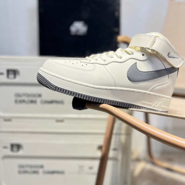 AF1 Mid-M-0004