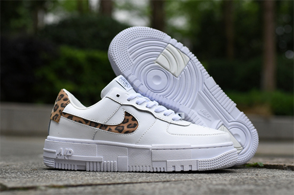 Air Force 1 Pixel-W-014