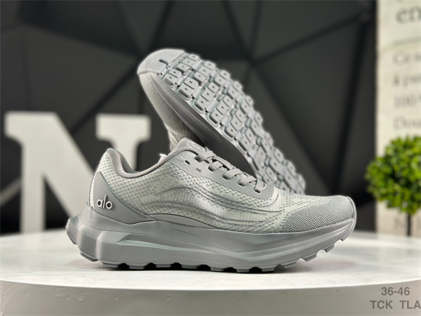 Alo Yoga Shoes-M-0011