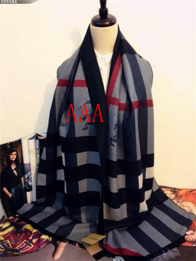 Burberry-Shawl-039