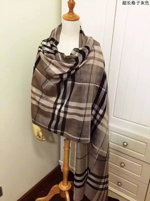 Burberry-Shawl-296