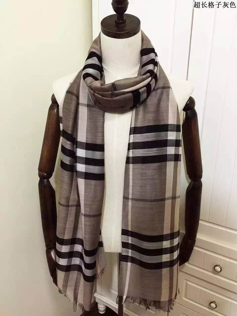 Burberry-Shawl-297