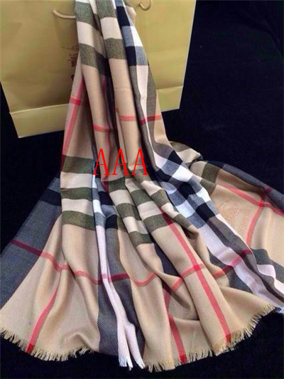 Burberry-Shawl-070