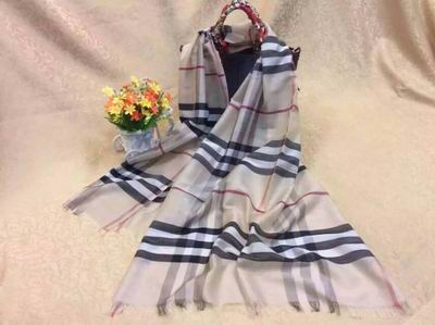 Burberry-Shawl-313