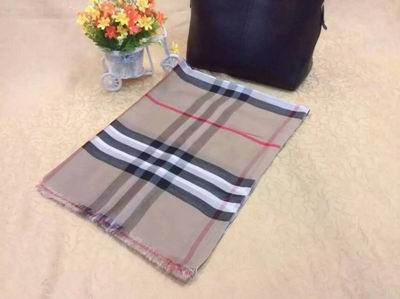 Burberry-Shawl-321