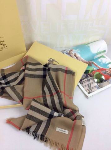 Burberry-Shawl-330