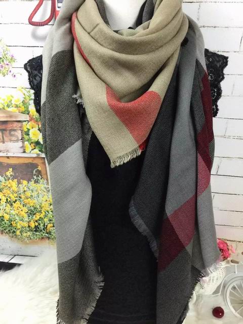 Burberry-Shawl-340