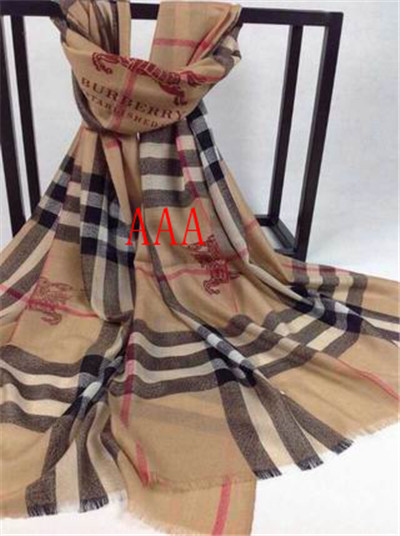 Burberry-Shawl-082