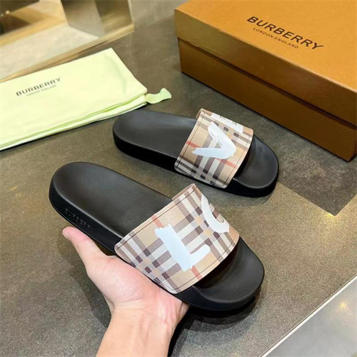 Burberry Sandal-W-004
