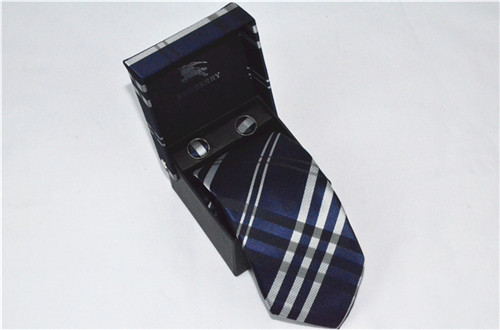 Burberry-Tie-020