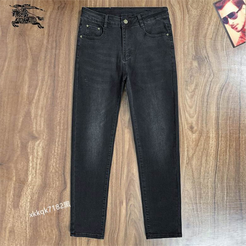 Burberry Jeans-M-0110